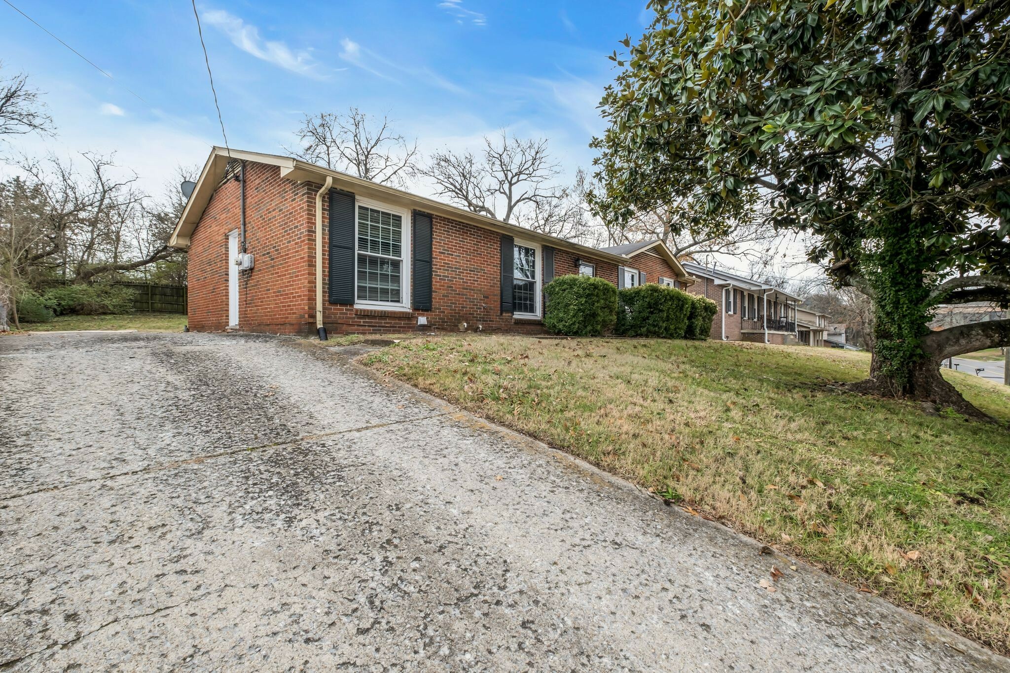 Property Photo:  6637 Cabot Dr  TN 37209 