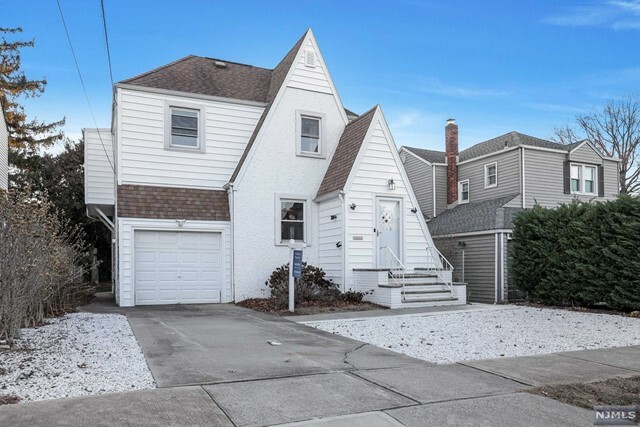 Property Photo:  116 Roosevelt Avenue  NJ 07604 