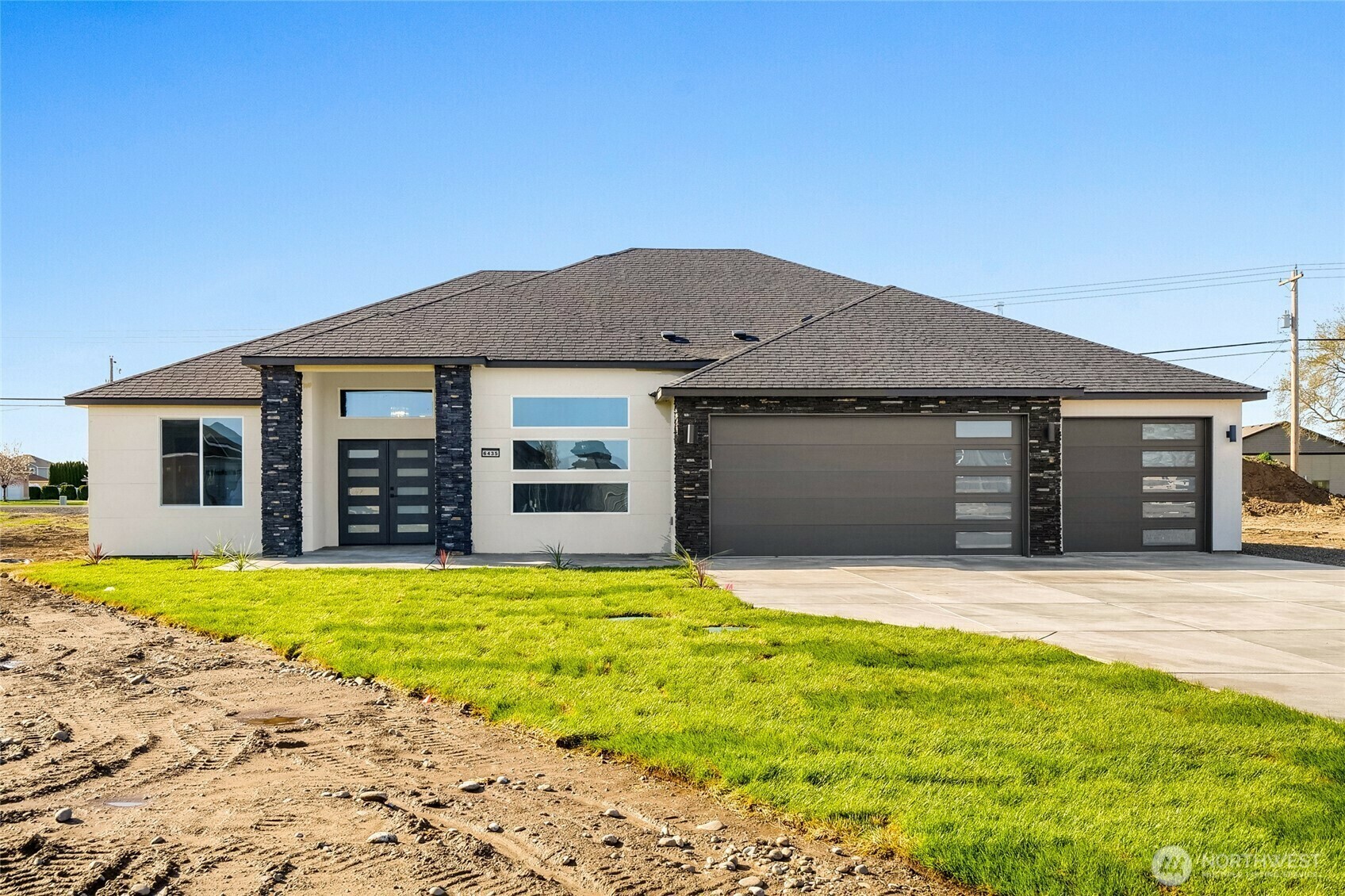 Property Photo: 6435 Rd 2.05 NE WA 98837