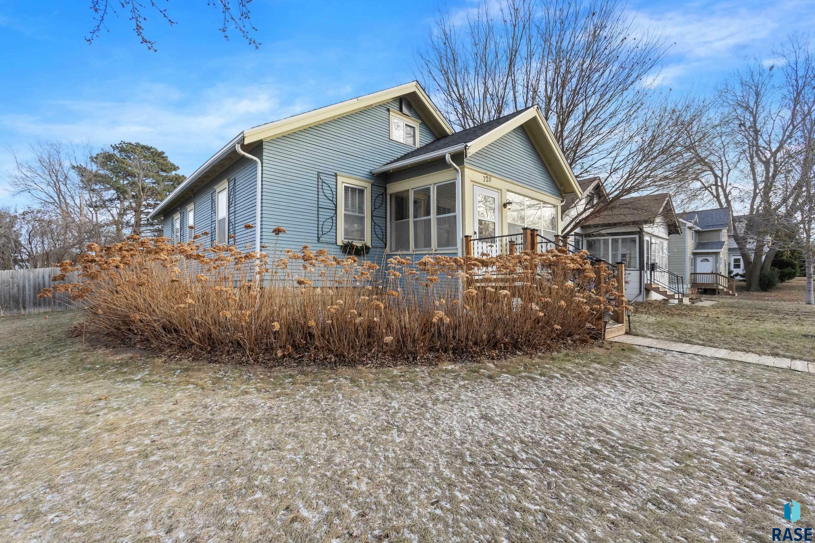 Property Photo:  720 S 3rd Ave  SD 57104 