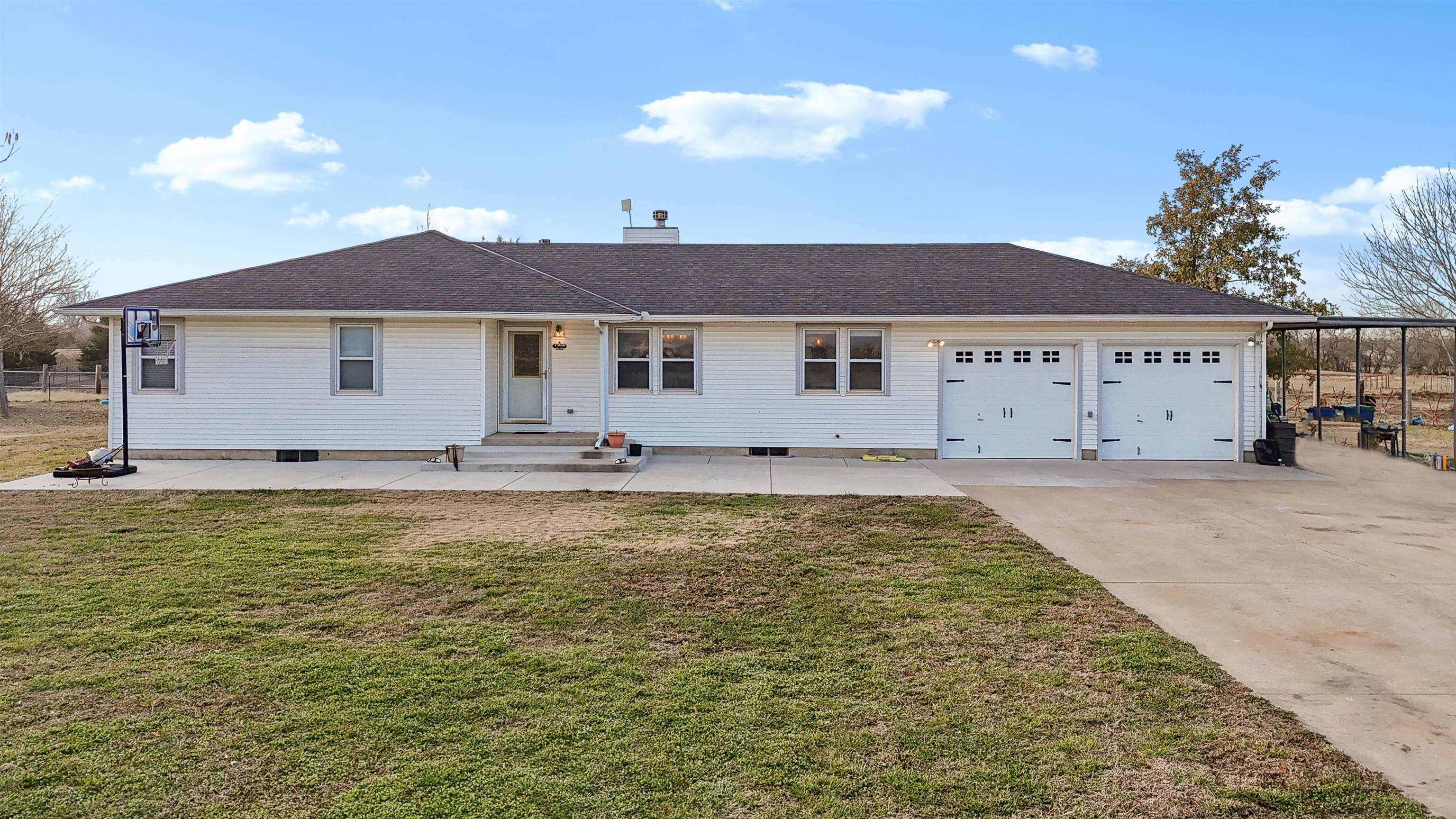 13109 SW 155th St  Rose Hill KS 67133 photo