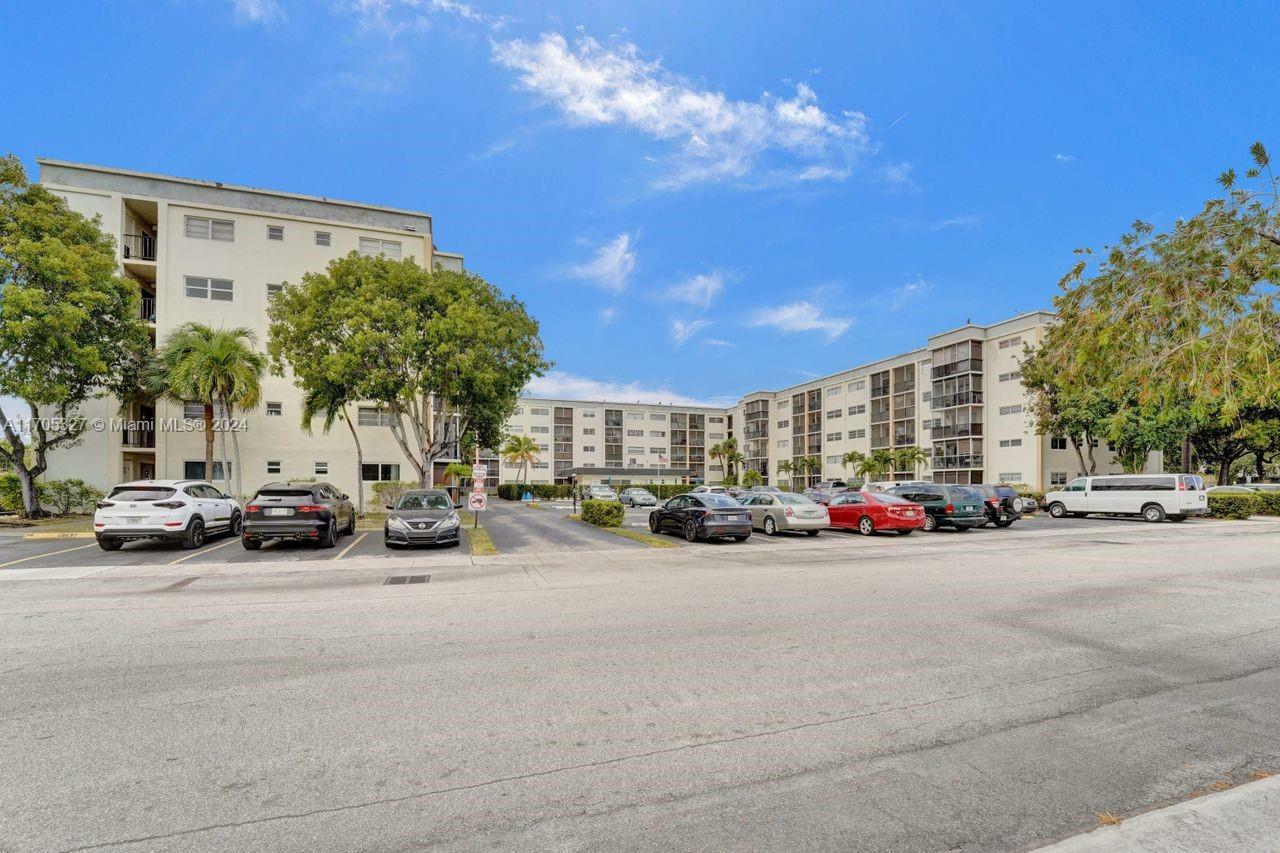 Property Photo:  220 SW 9th Ave 307  FL 33009 