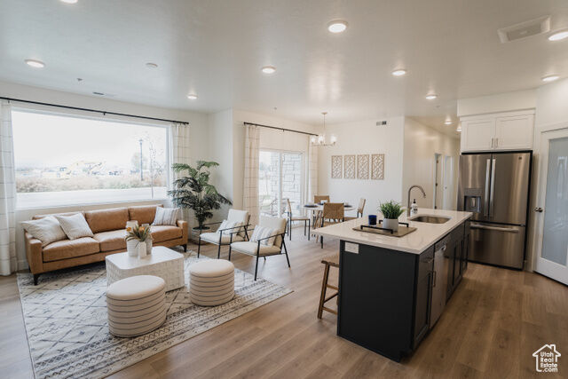 Property Photo: 918 S 200 E 301 UT 84660