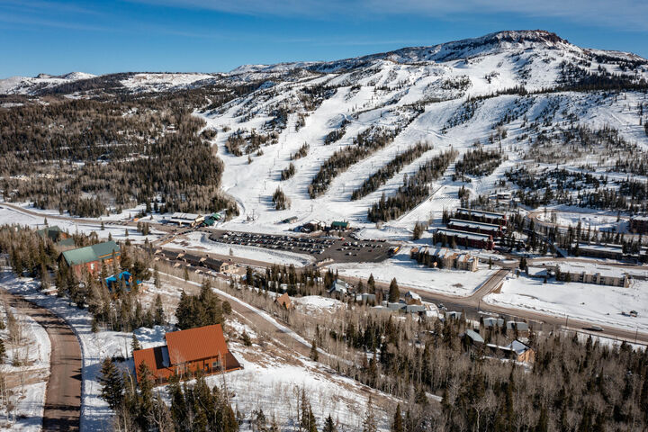 Property Photo:  362 W Eagles Roost  UT 84719 