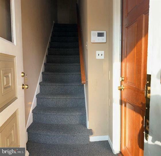 Property Photo:  203 Robbins Street Second Floor  PA 19111 