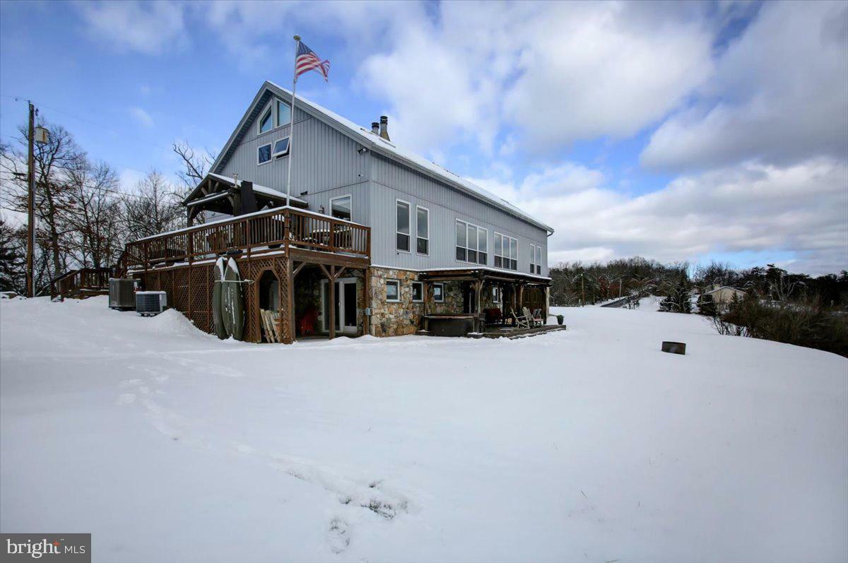 Property Photo:  512 Breezy Point Road  PA 17233 