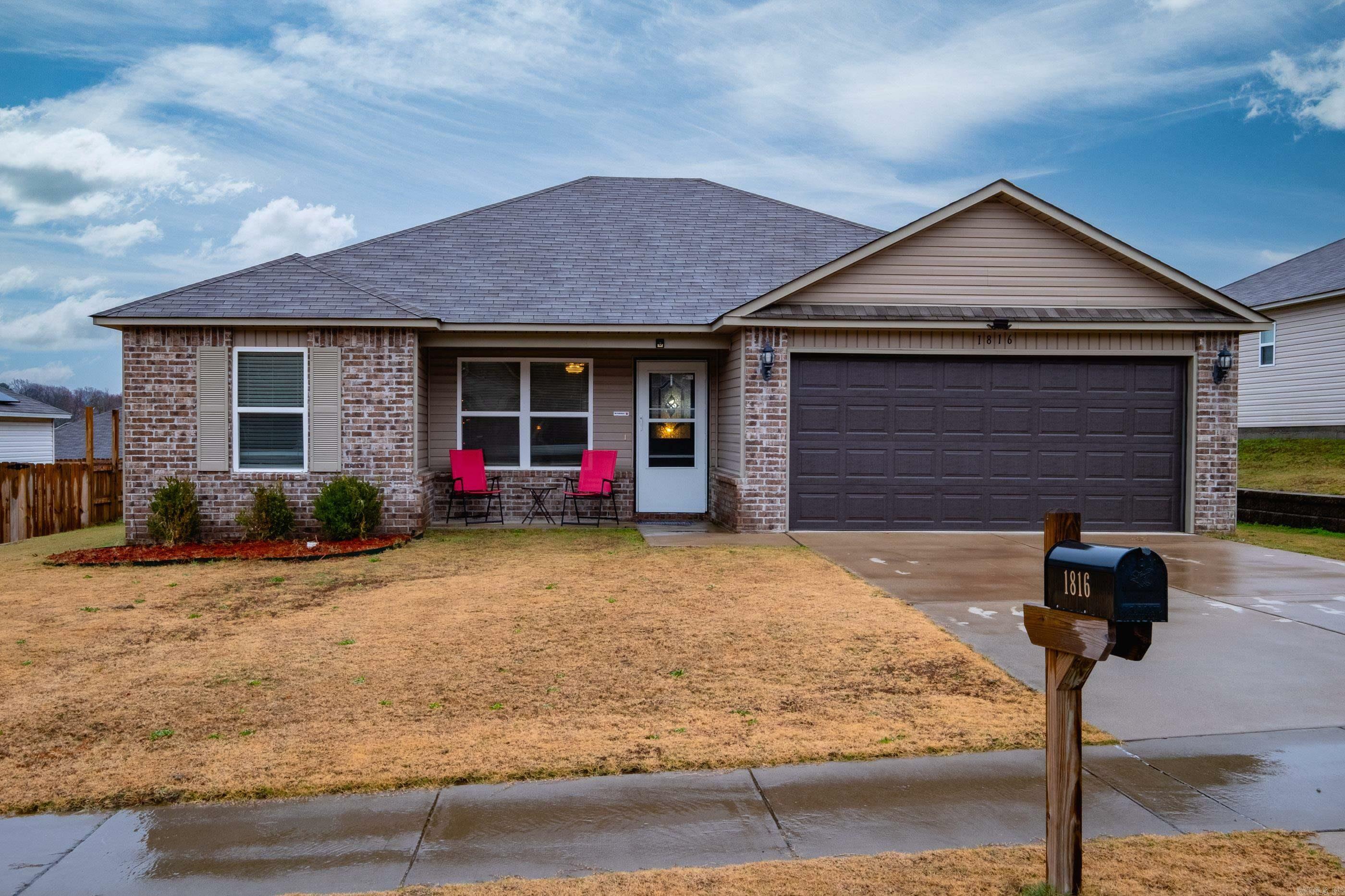 Property Photo:  1816 Honeycomb Street  AR 72170 