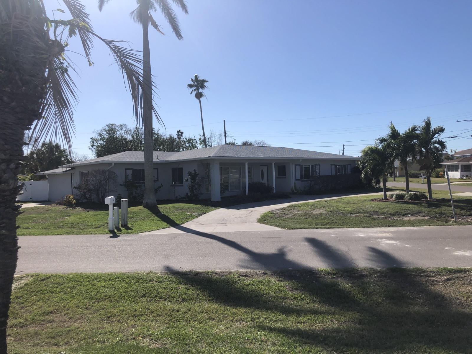 Property Photo: 15816 2nd St E FL 33708