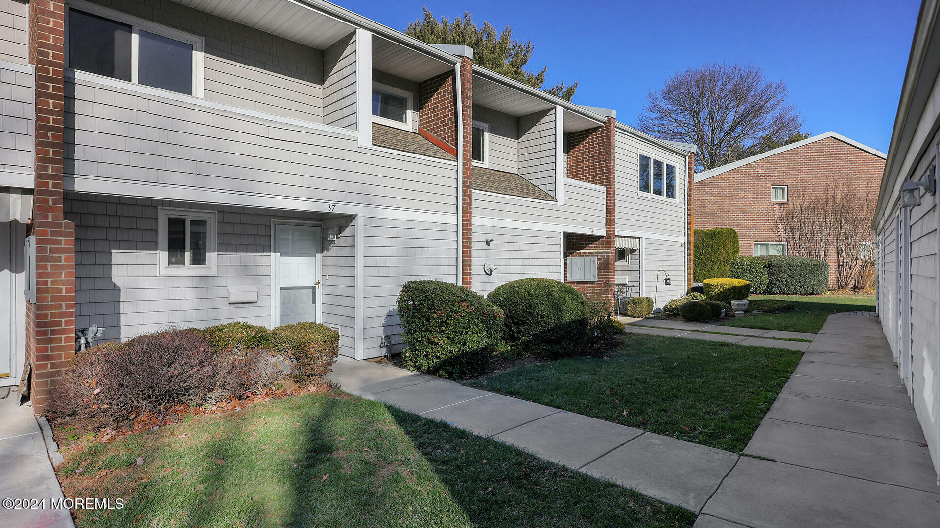 Property Photo:  37 Locust Way  NJ 07762 