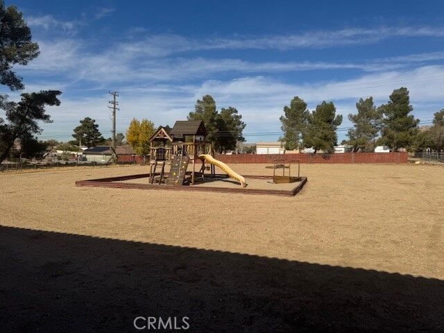 Property Photo:  19454 Tomahawk Road  CA 92307 