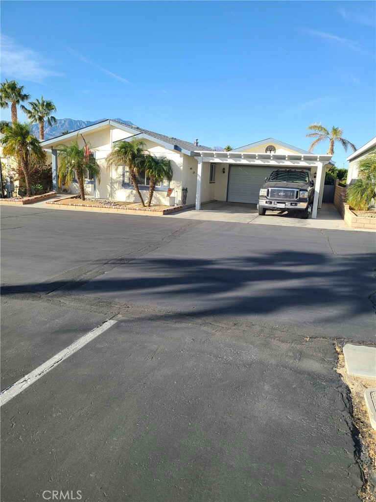 Property Photo: 69525 Dillon Road 106 CA 92241