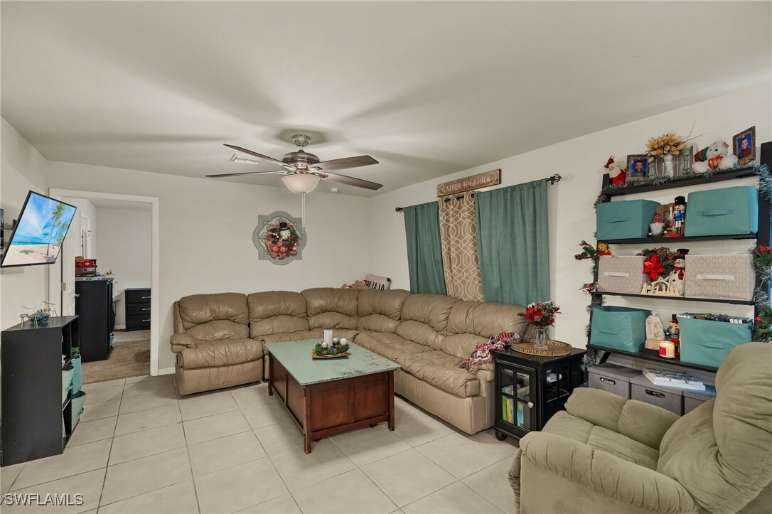 Property Photo:  5020 Gramercy Road  FL 33935 