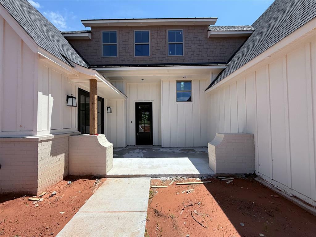 Property Photo: 400 Old Creek Road OK 73034