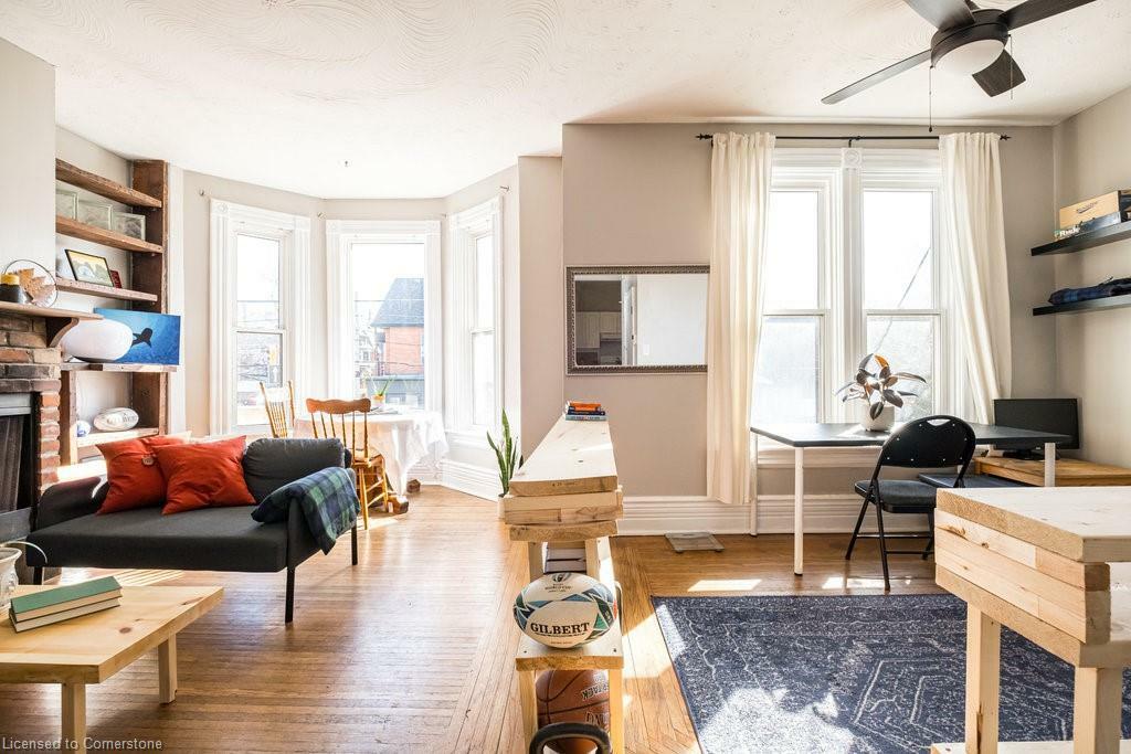 Photo de la propriété:  270 Queen Street S 2  ON L8P 3T3 