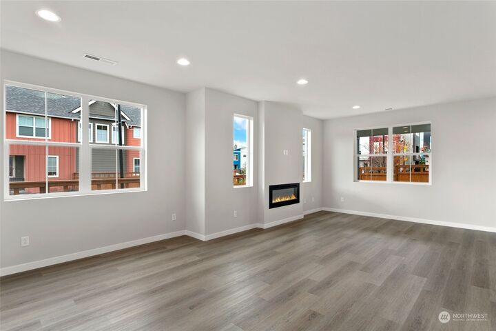 Property Photo:  9725  5th Lane SW 68  WA 98106 