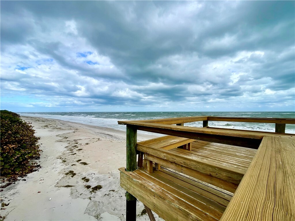 Property Photo:  5400 Highway A1a A2  FL 32963 
