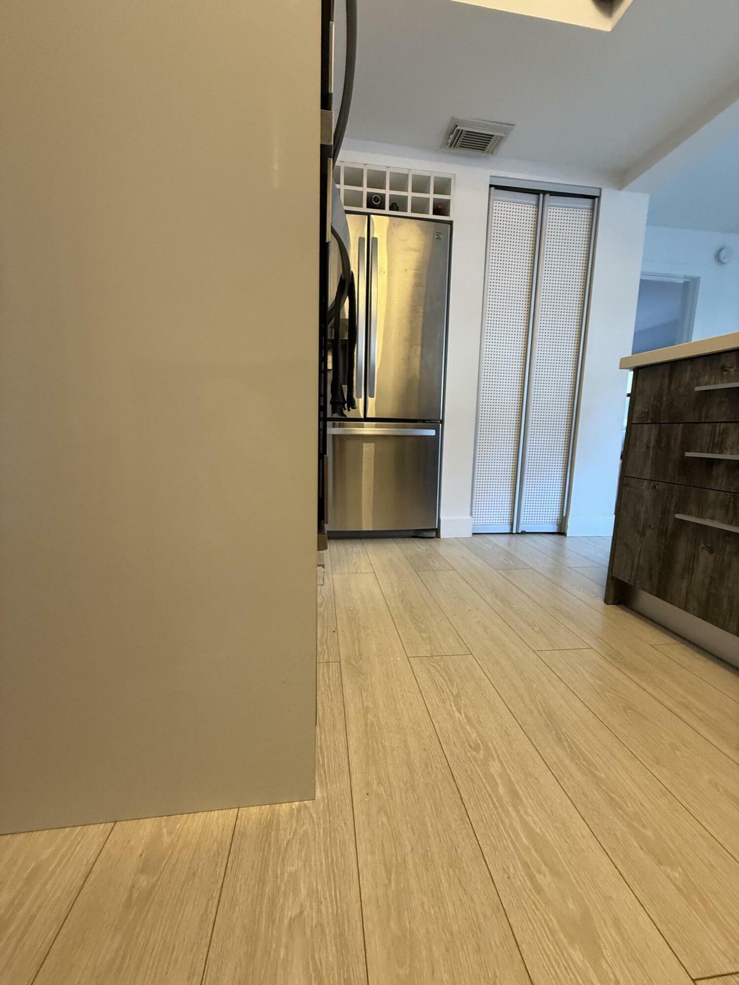 Property Photo:  330 SE 20th Avenue 306  FL 33441 