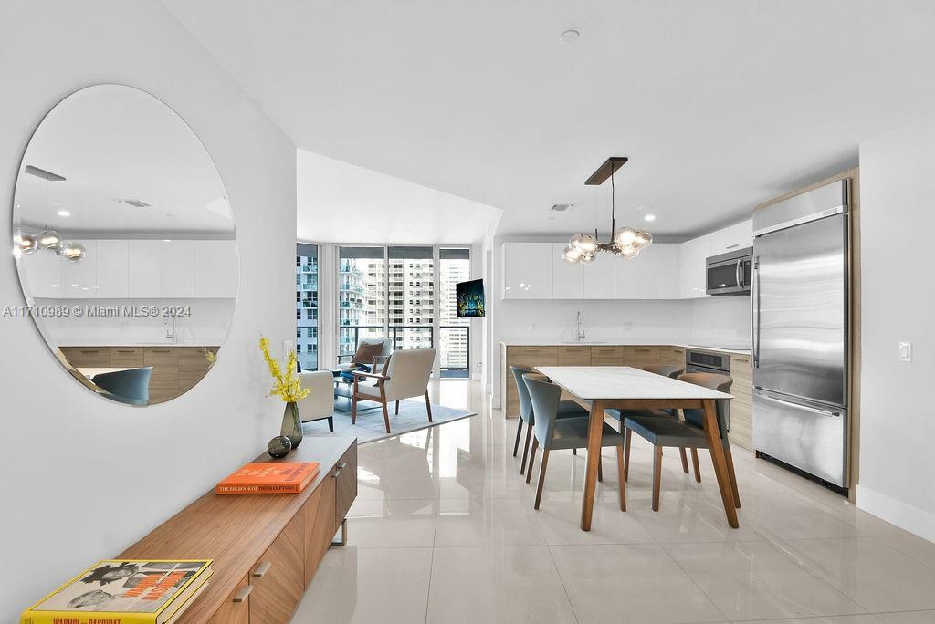 Property Photo:  1300 Brickell Bay Dr 1910  FL 33131 