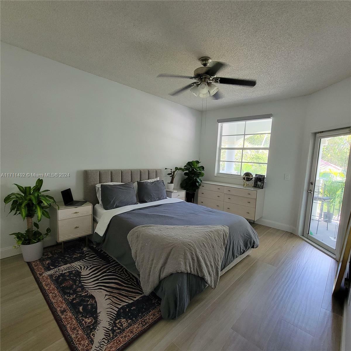 Property Photo:  3105 NE 184th St 7201  FL 33160 