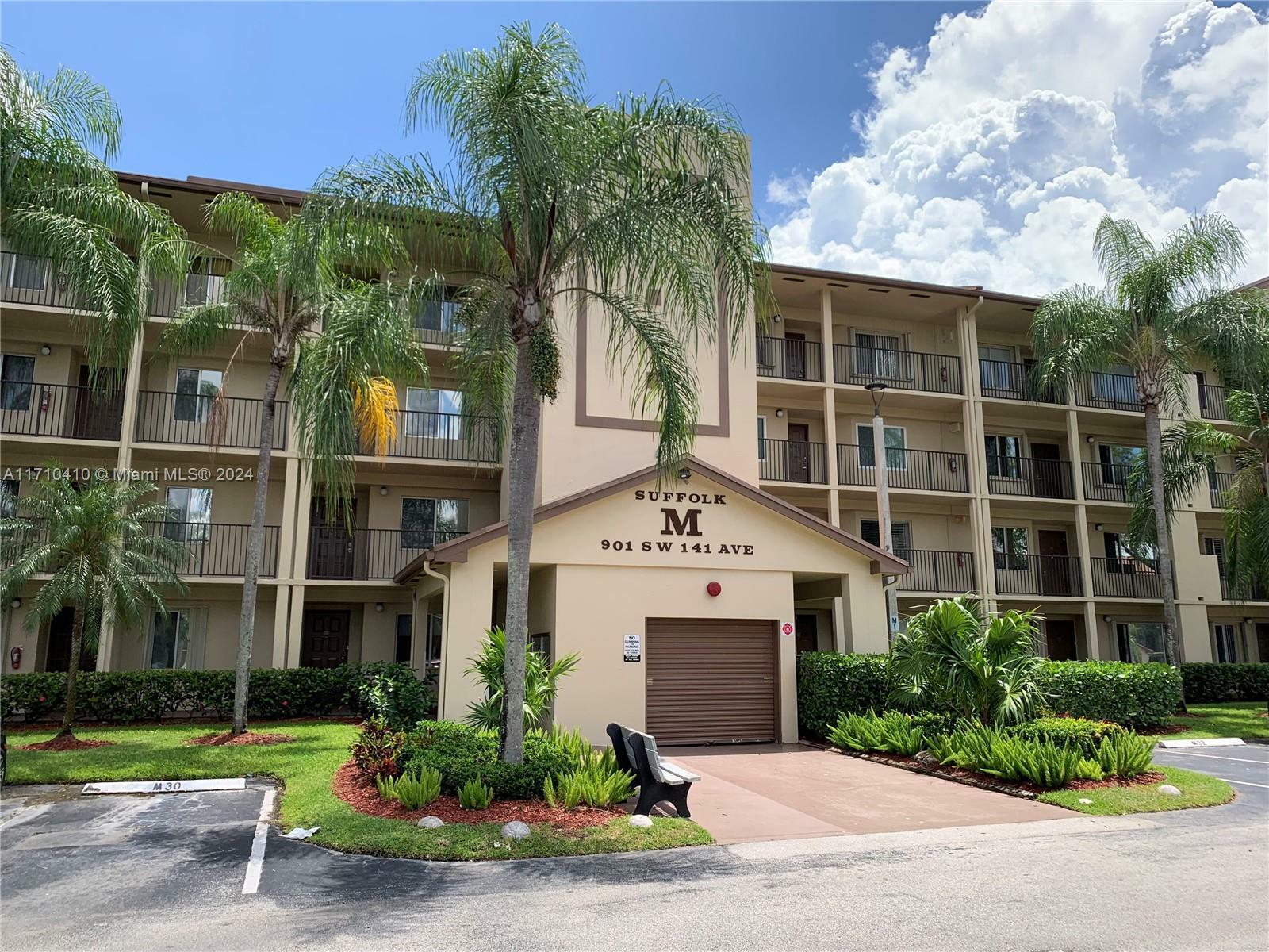 Property Photo:  901 SW 141st Ave 109M  FL 33027 