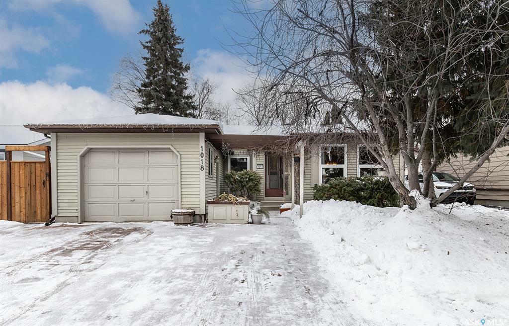 1018 Whitewood Crescent  Saskatoon SK S7J 4L1 photo