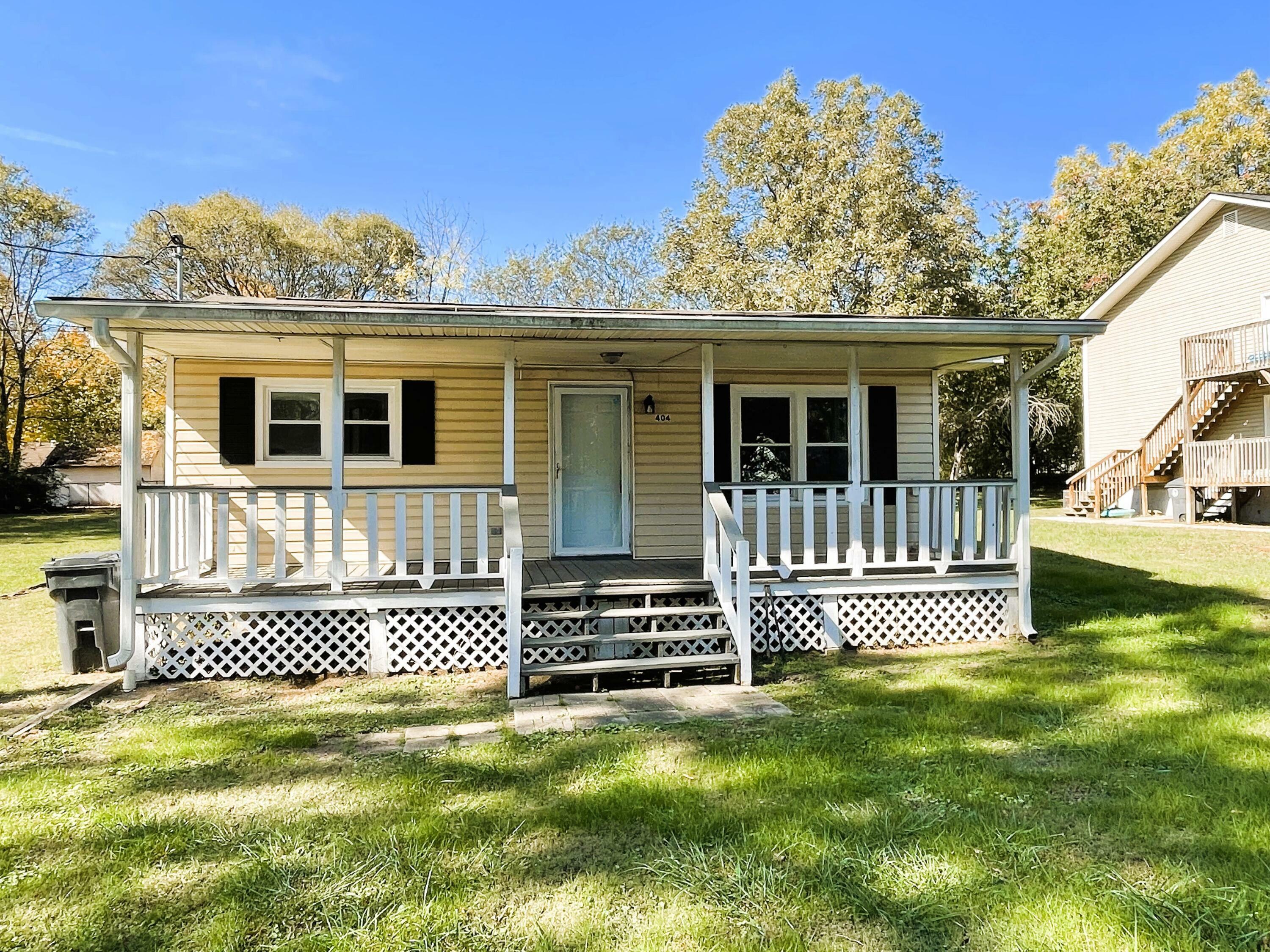 Property Photo: 404 Hall Street GA 30728
