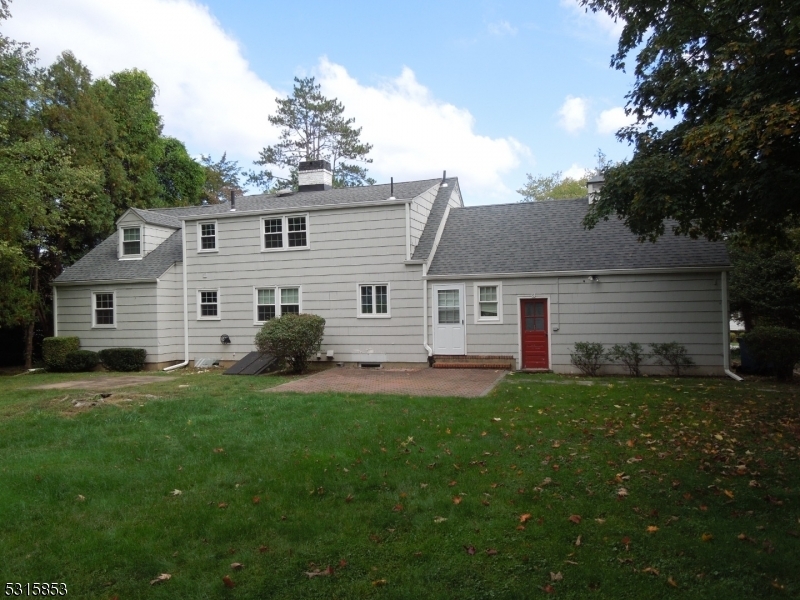 Property Photo:  23 Crest Dr  NJ 07920 