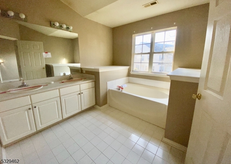 Property Photo:  43 Chatham Ct  NJ 08691 