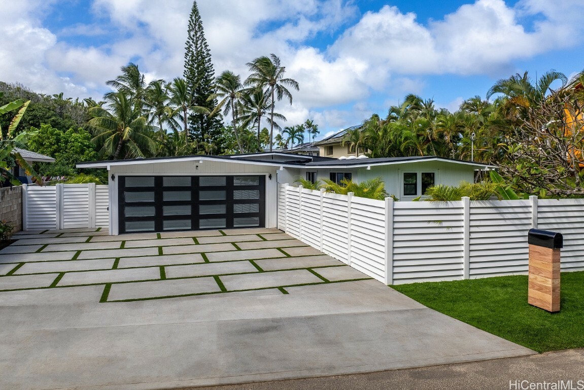 Property Photo:  114 Kaelepulu Drive  HI 96734 