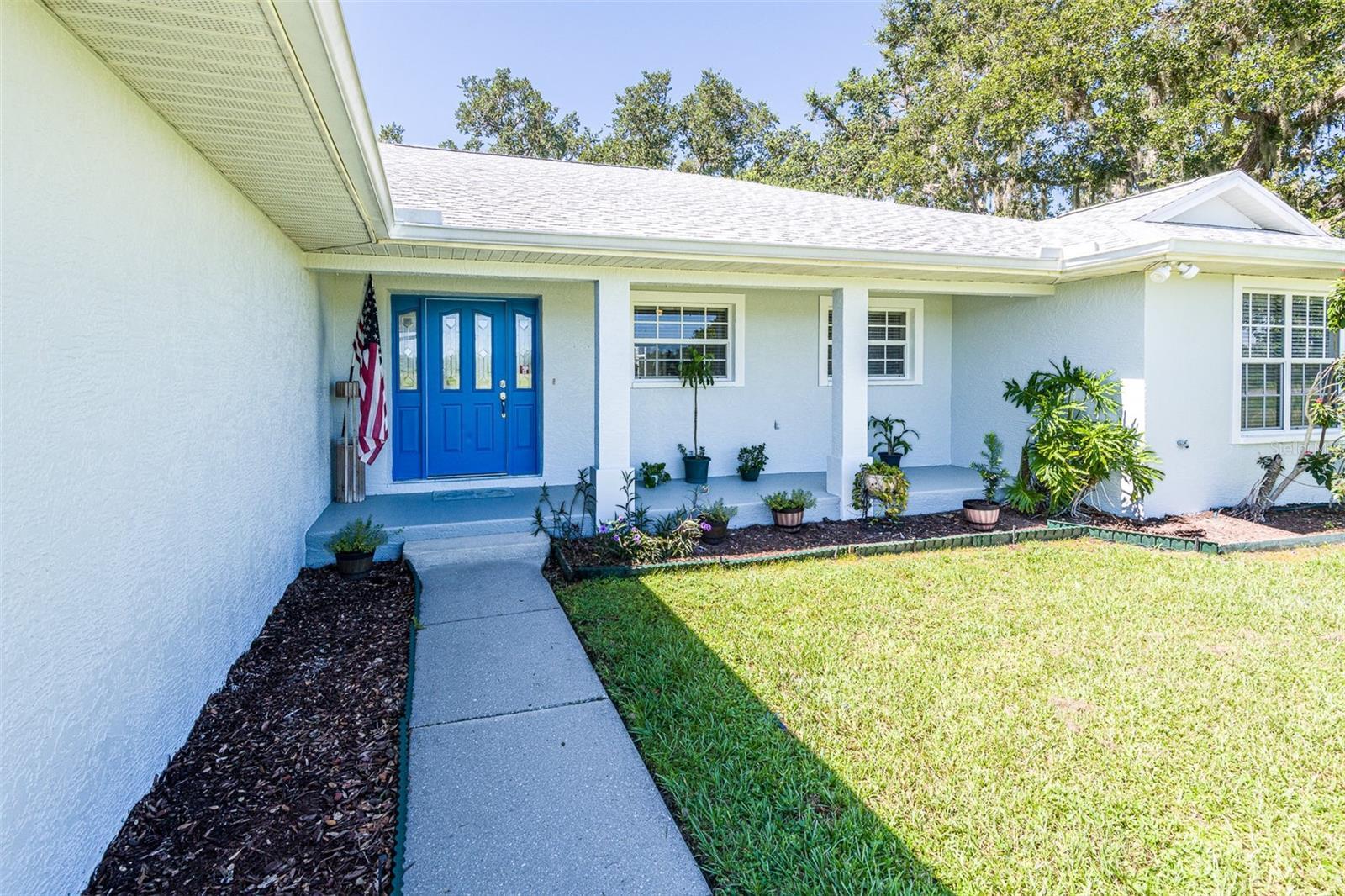 Property Photo: 1496 Palm View Road FL 34240