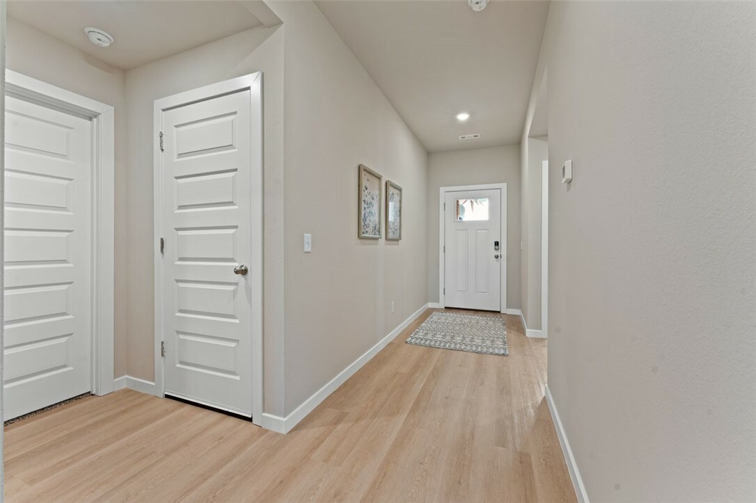 Property Photo:  3101 N Bella Street  AR 72761 