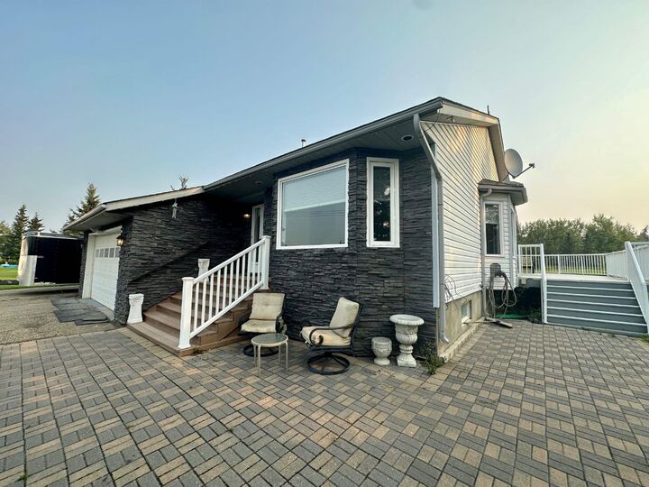 Property Photo: 150 Lauras Spruce Drive AB T0A 2C1