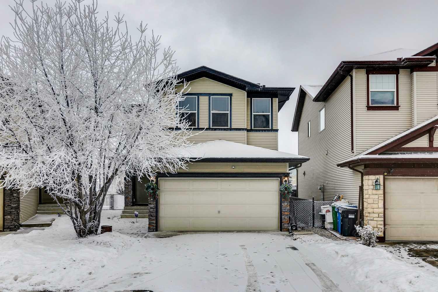 159 Cougarstone Court SW  Calgary AB T3H 5R4 photo