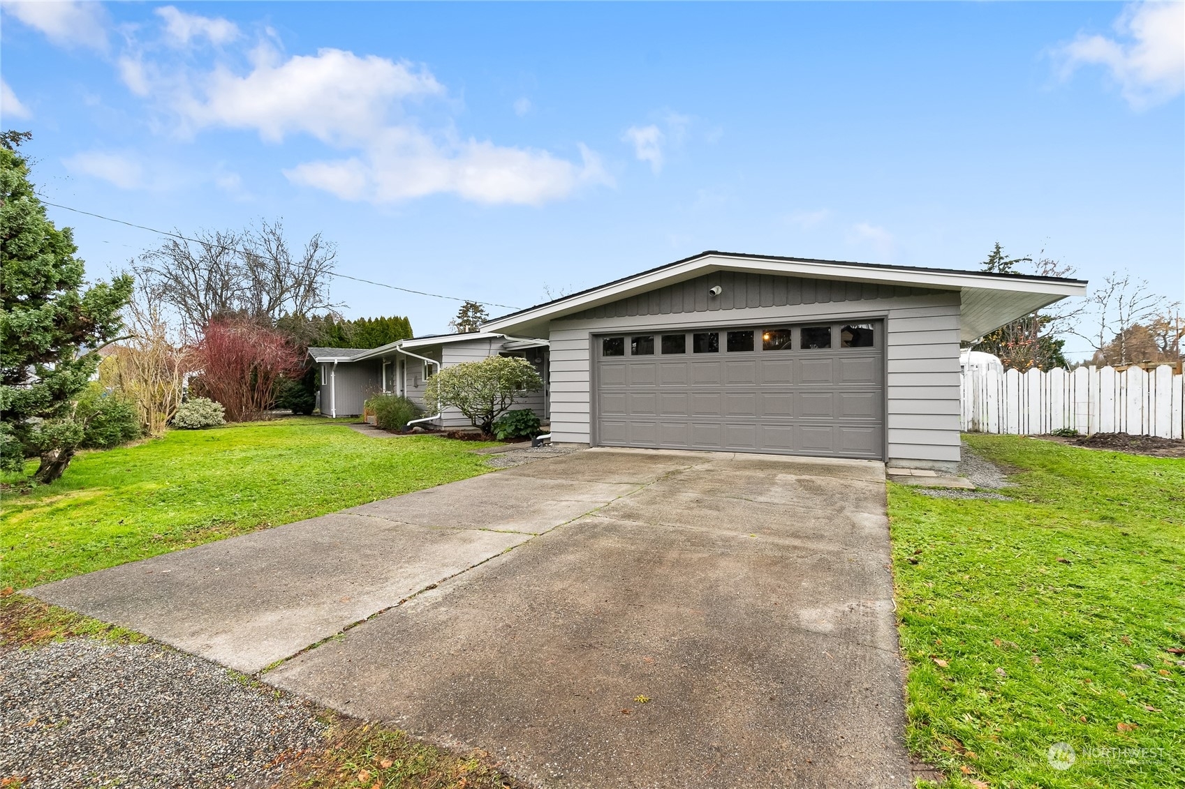 Property Photo:  5815  Ewings Court  WA 98232 