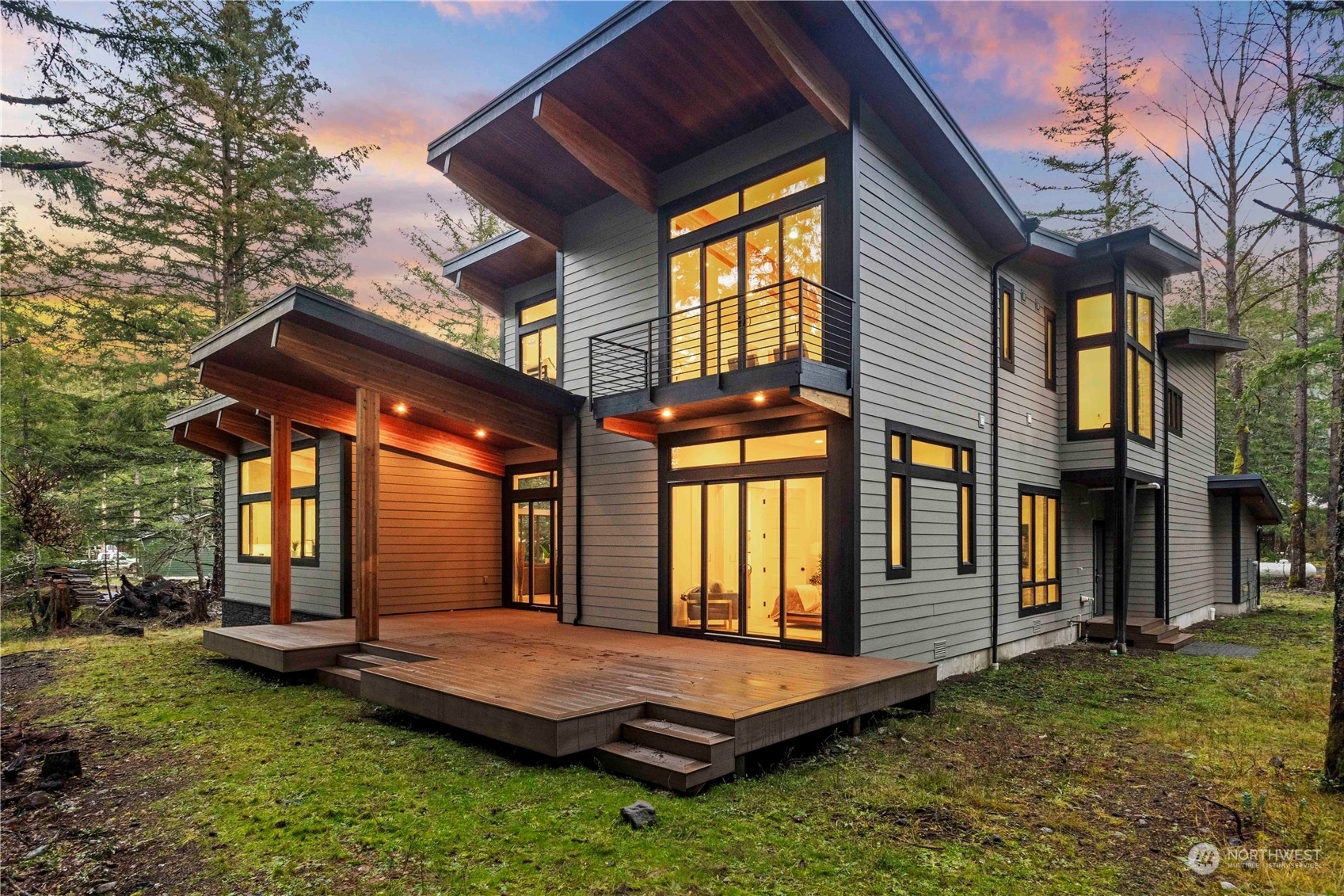 Property Photo: 62315 Mountain Beaver Way E WA 98022