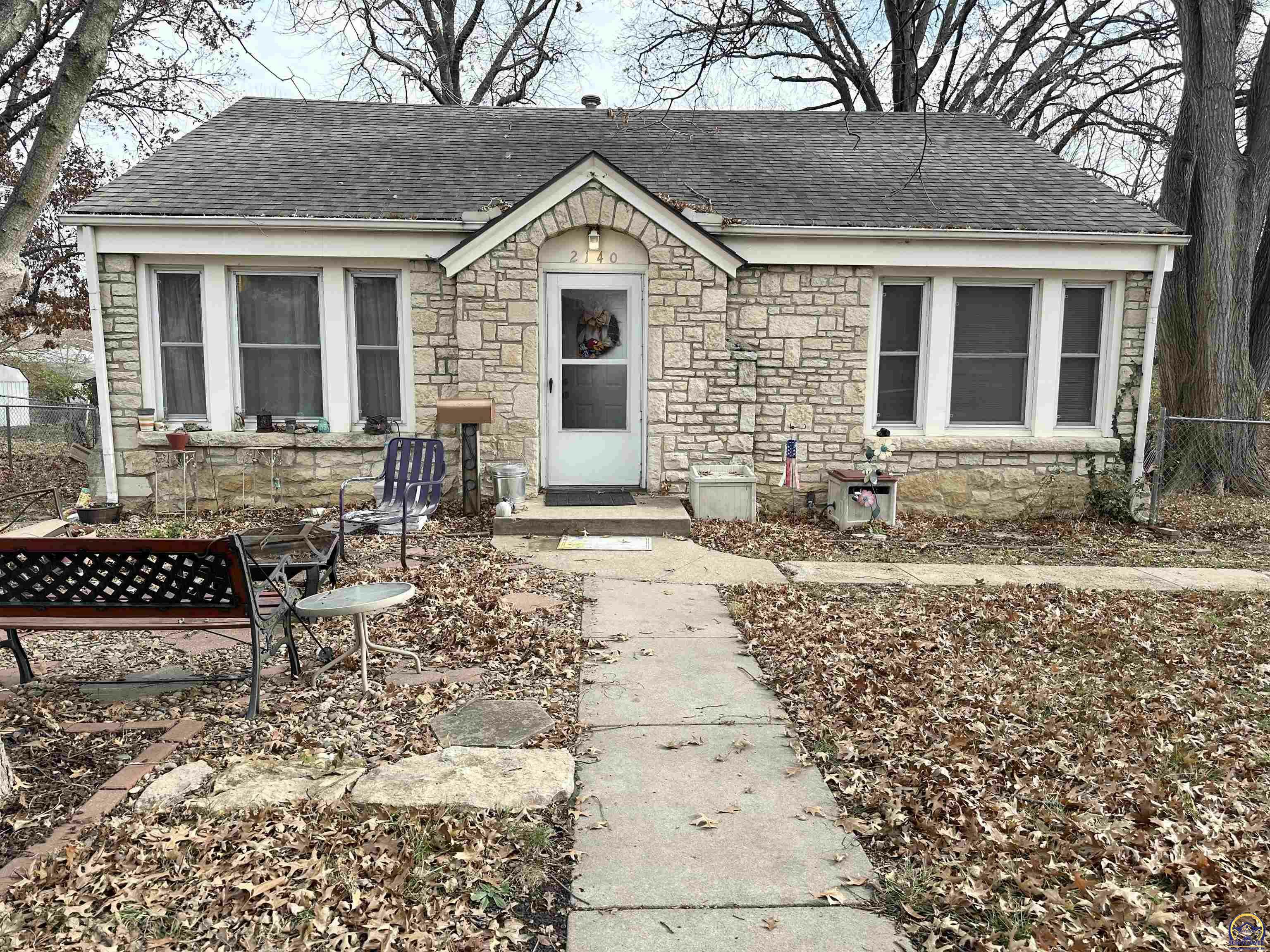 2140 SE Virginia Ave  Topeka KS 66605 photo