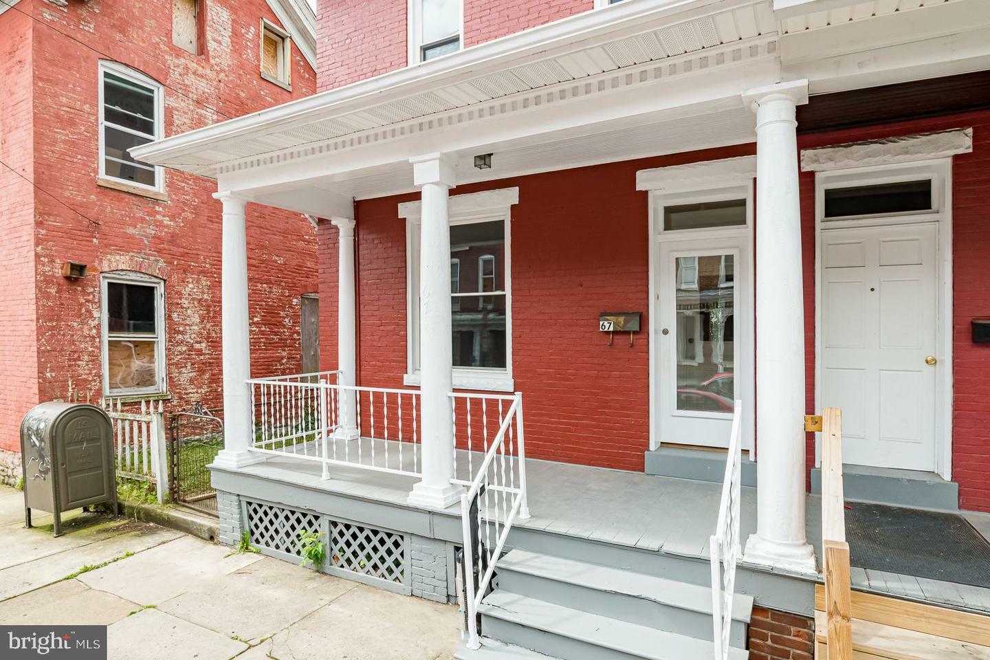 Property Photo:  67 East Avenue  MD 21740 