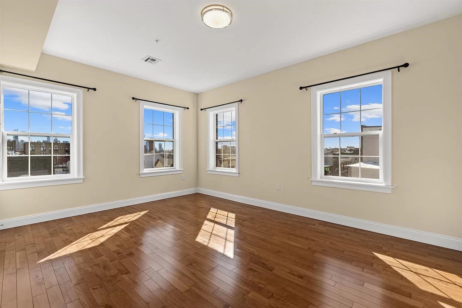 Property Photo:  4401 Bergenline Ave 4B  NJ 07087 