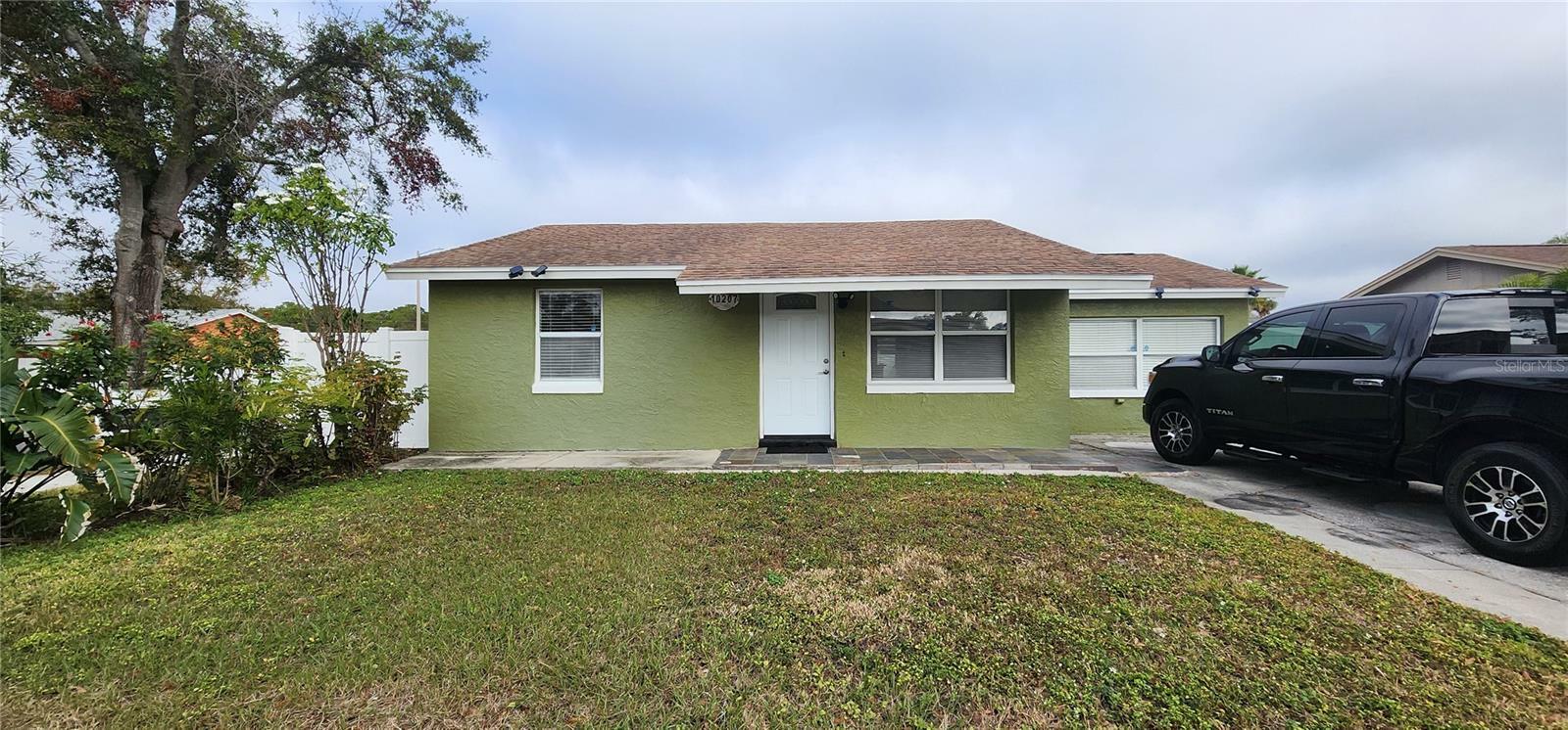 Property Photo:  10207 Bellhurst Court  FL 33615 