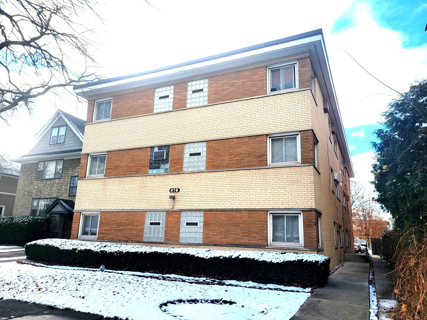 Property Photo:  419 S East Avenue 1C  IL 60302 