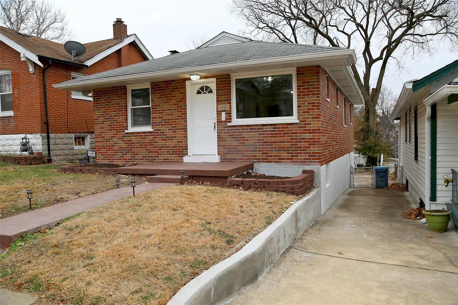 Property Photo:  6926 Greenway Avenue  MO 63121 