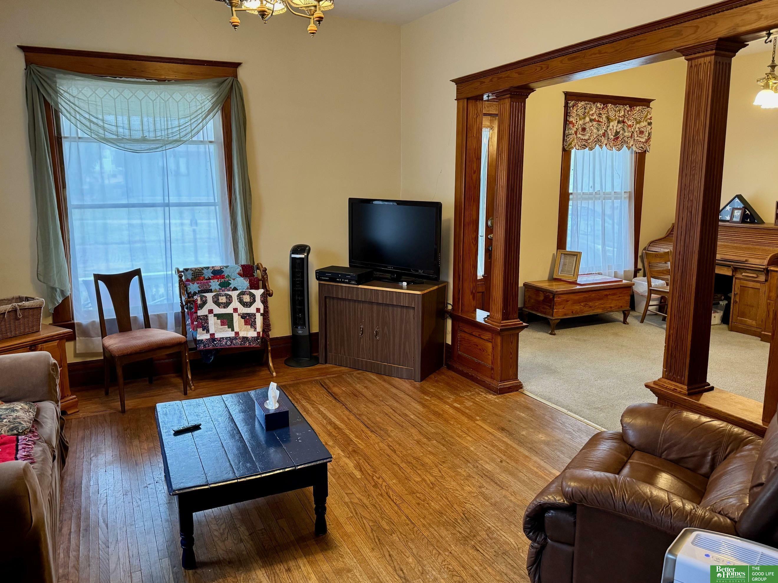 Property Photo: 721 N Iowa Avenue NE 68467