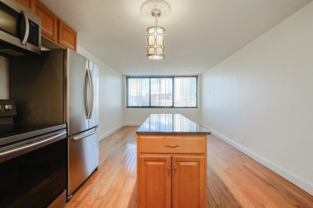 Property Photo:  70 Southbridge St 313  MA 01608 