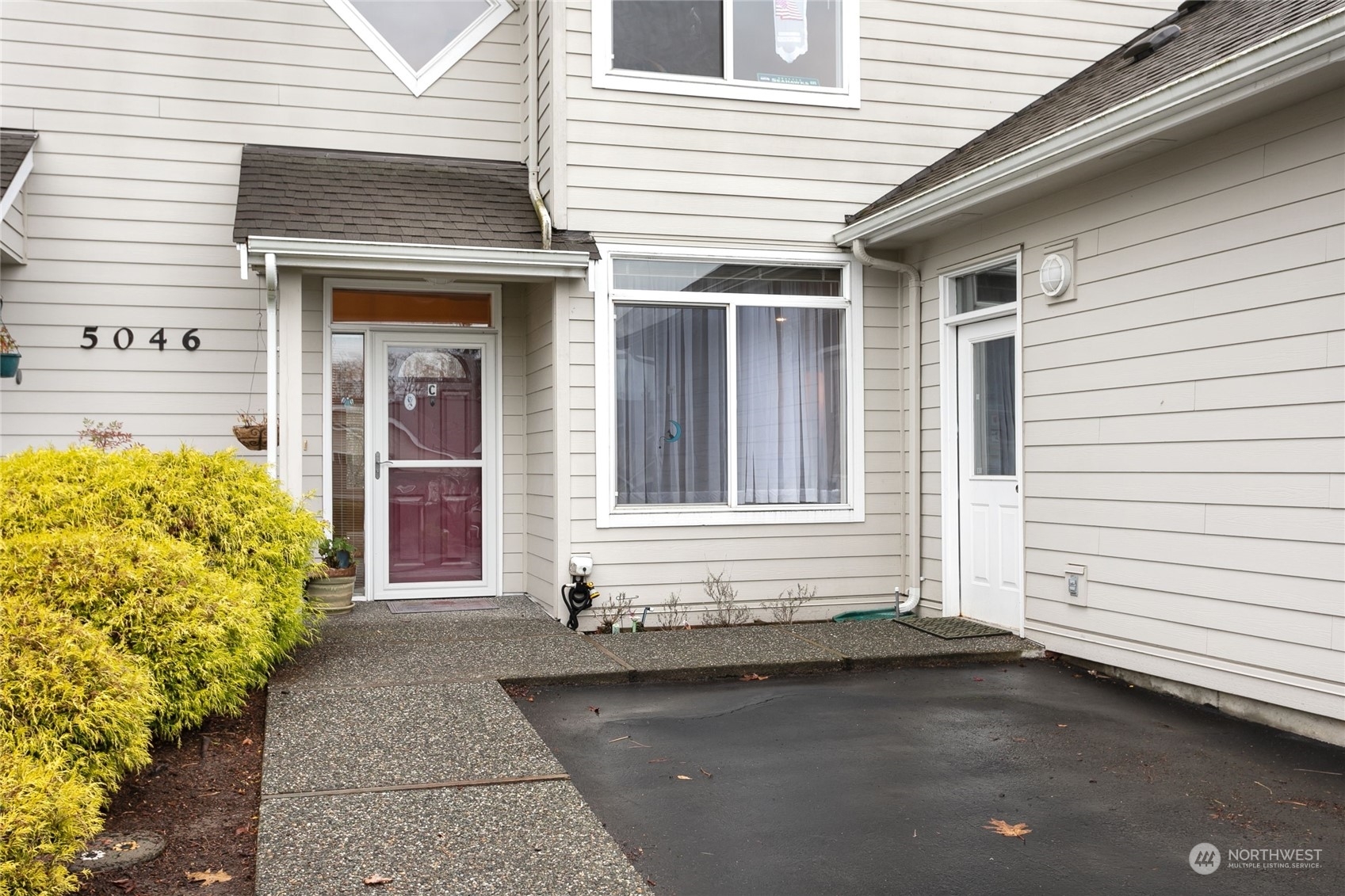 Property Photo:  5046  Festival Boulevard 1C  WA 98226 