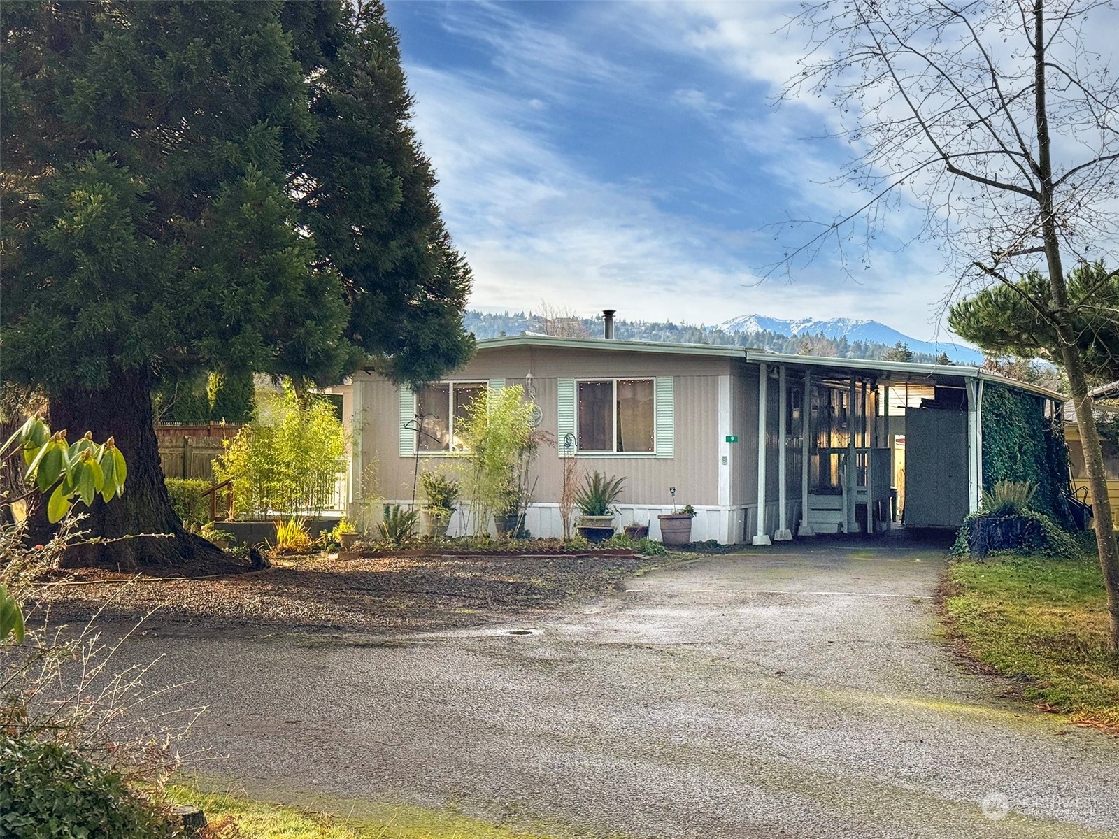 Property Photo:  90  Baywood Village Road 9  WA 98382 