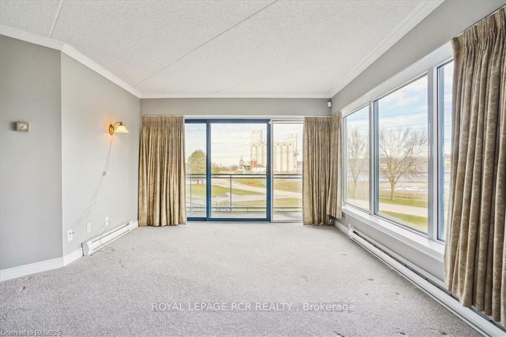 Property Photo: 1455 2nd Avenue W 303 ON N4K 6V3