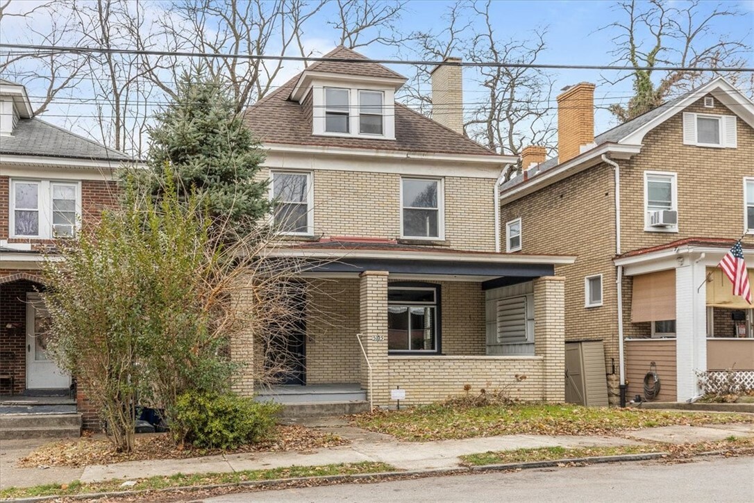 Property Photo:  3105 Ashlyn St  PA 15204 