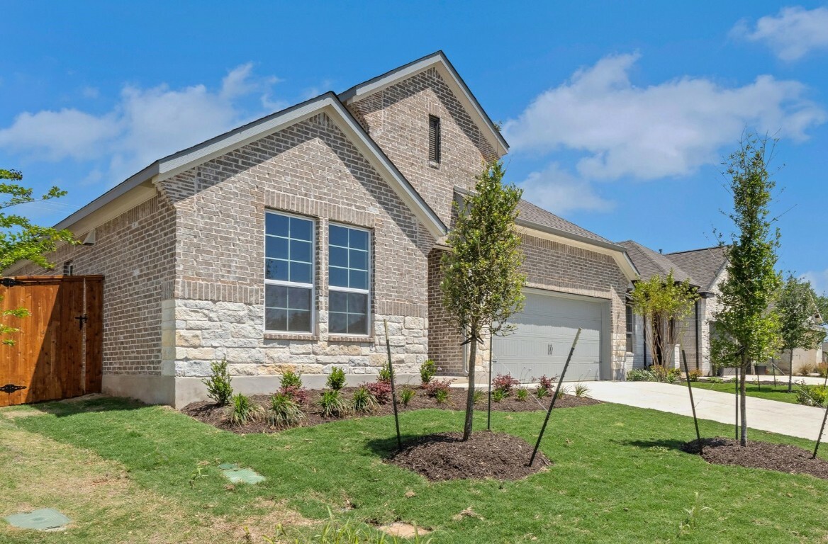 Property Photo:  212 Millbend Road  TX 78633 