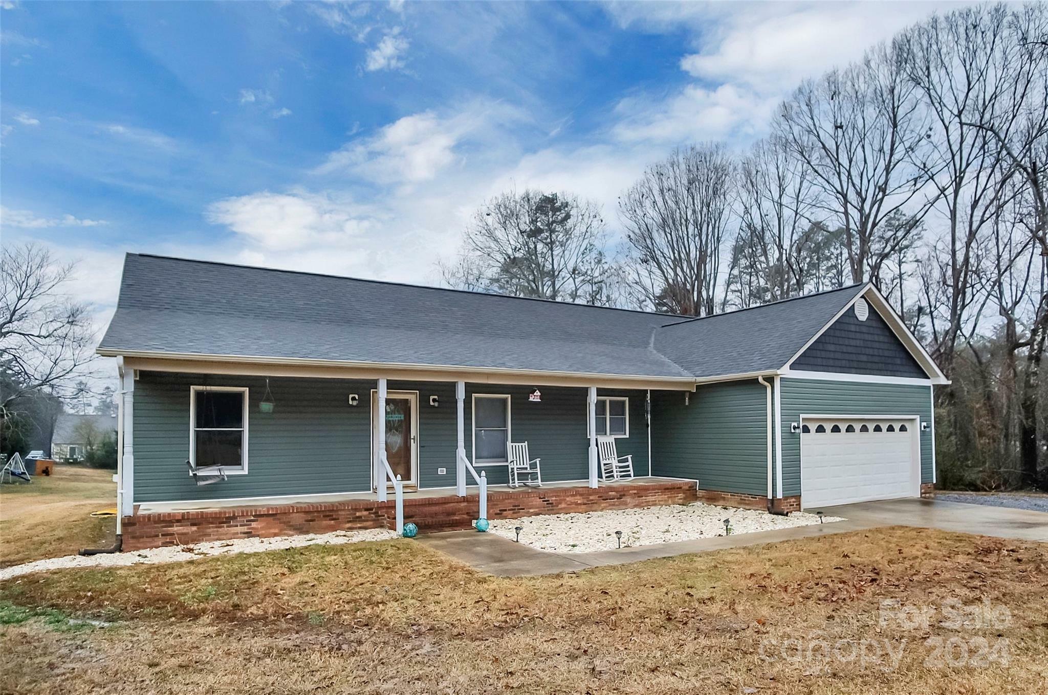 Property Photo:  405 Stony Point Road  NC 28086 