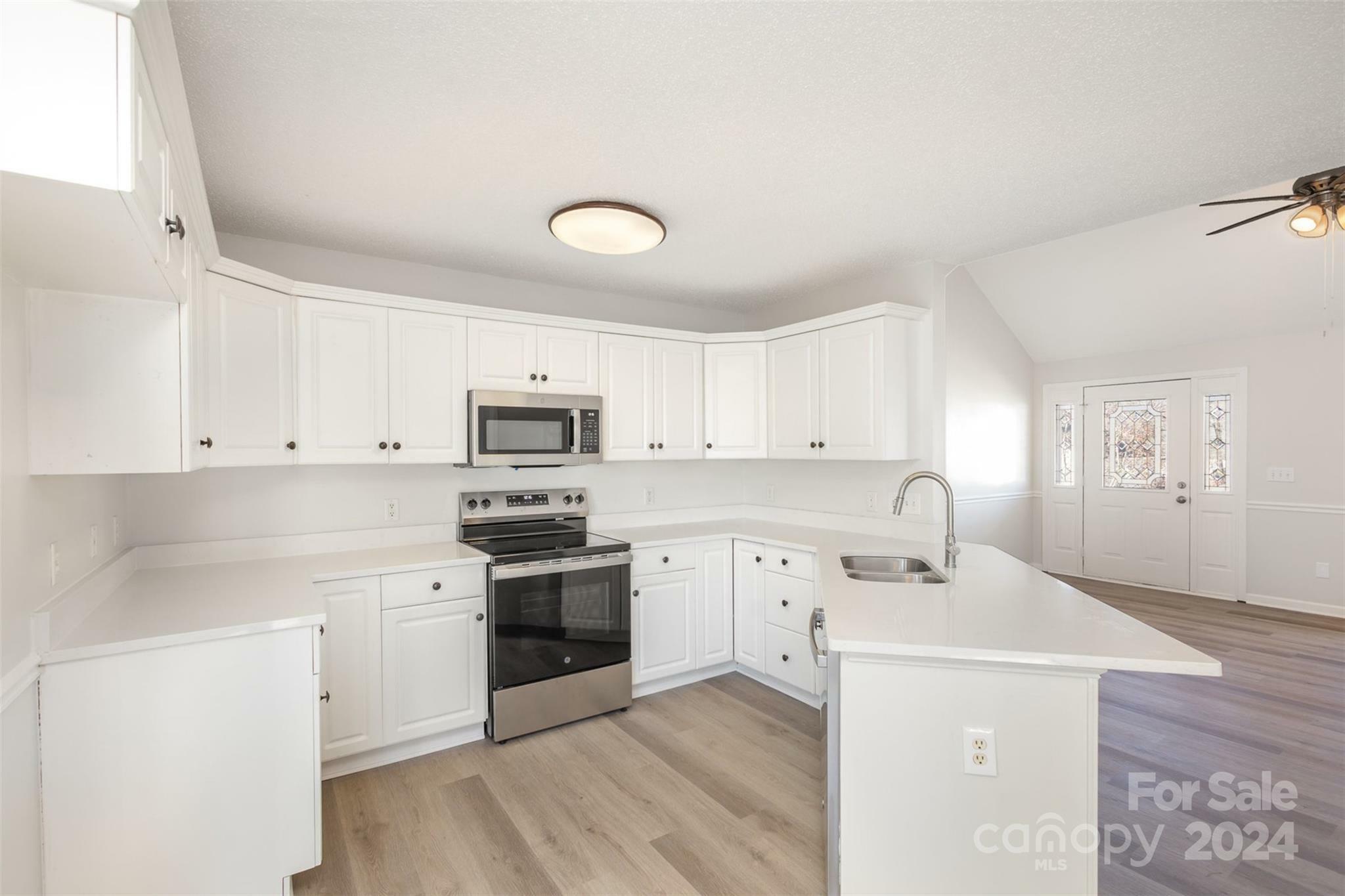 Property Photo:  570 Strathclyde Way  SC 29730 